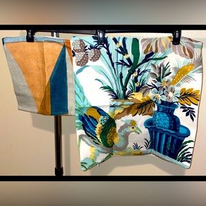 NWOT 2 Pillowcase Covers Le Lac Modern Chinoiserie